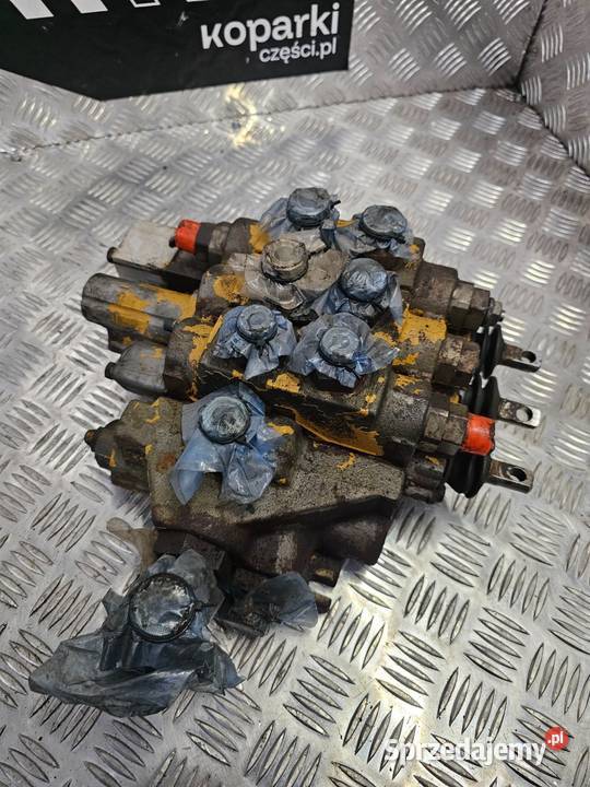 Rozdzielacz hydrauliczny CAT 416 426 428 9T6397 Gdynia
