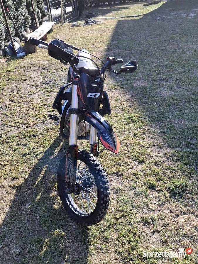 Cros ASiX Motoryzacja Strzyżów sprzedam