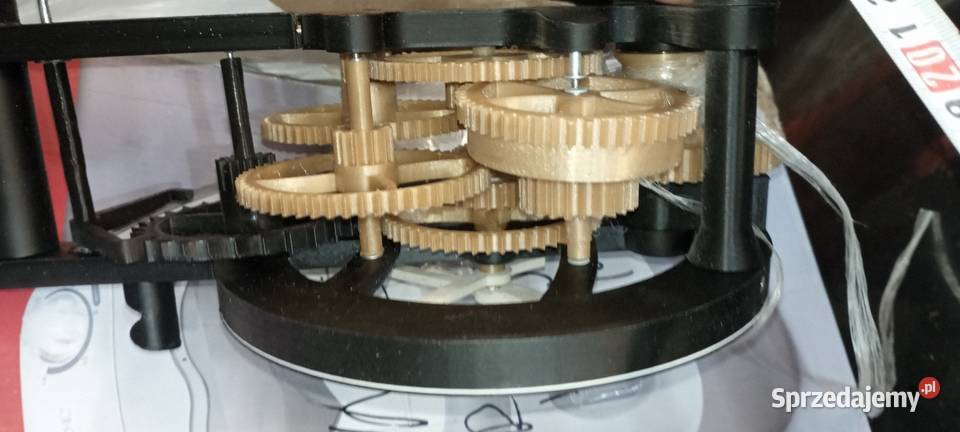 Zegar ścienny z wagą szkieletor plastik Żary