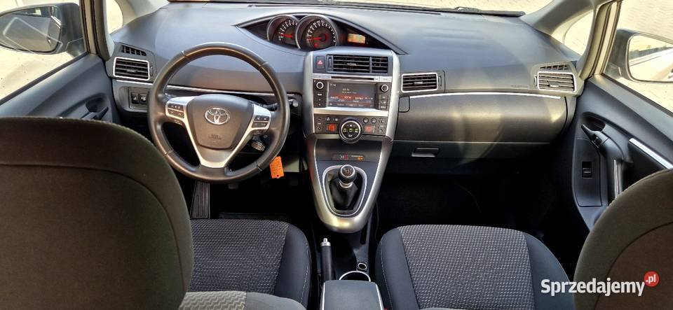 TOYOTA VERSO 18 VALVEMATIC 147 7OSOBOWA KAMERA czujnik zmierzchu Gorzów Wielkopolski