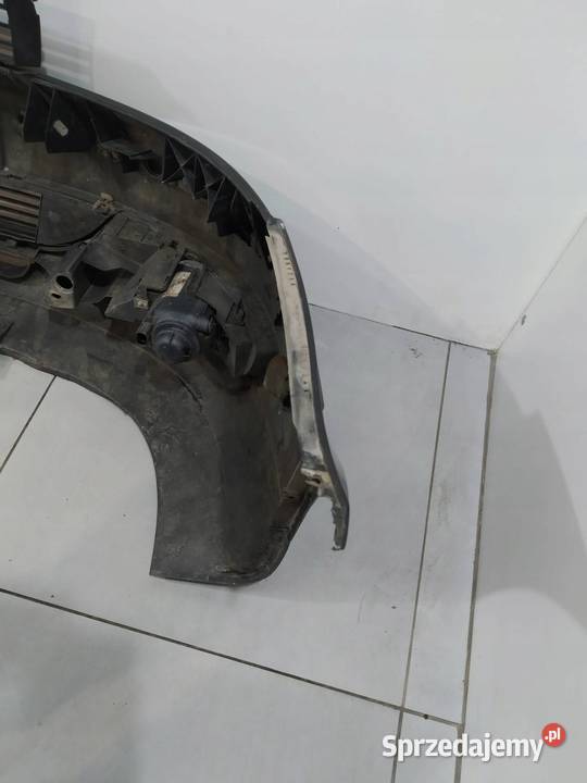 ZDERZAK PRZÓD CZARNY LEON I Seat Toledo II świętokrzyskie