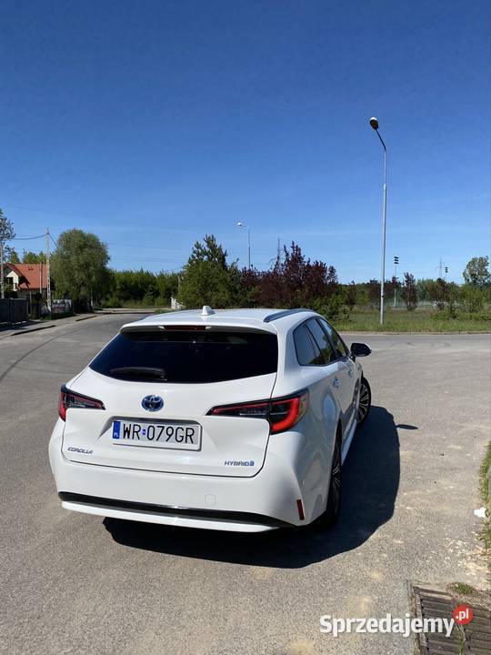 Toyota Corolla 2022 18 Hybryda Okazja tuner TV