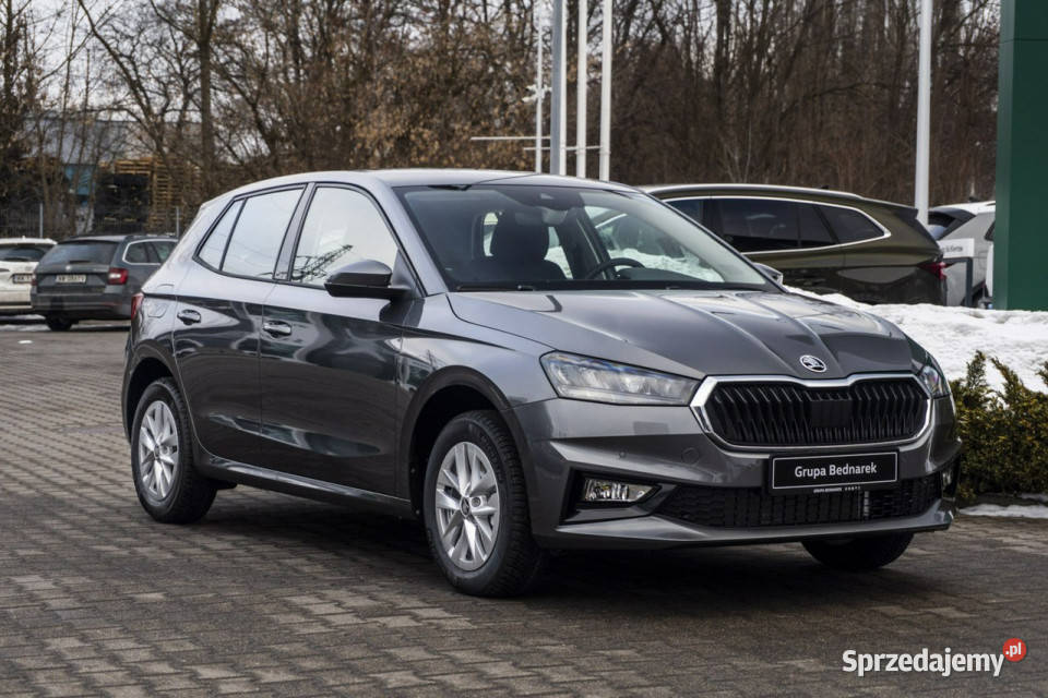 koda Fabia Drive 10 MPI 80 Dostępny ręki IV 2021 Łódź