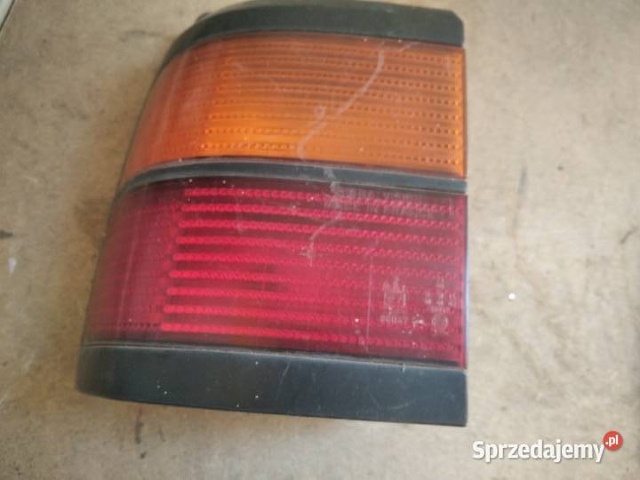 Lampa tył VW passat b3 lewa prawa z klapy kpl Krośniewice