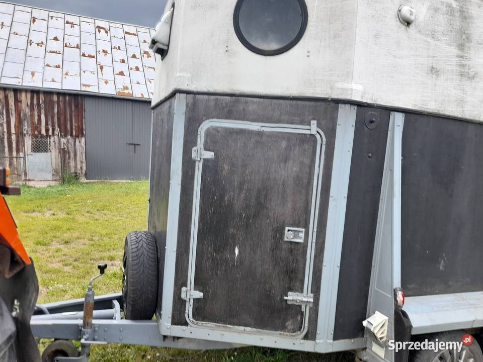 Przyczepa Westfalia do przewozu koni Rok produkcji 1980 Serock