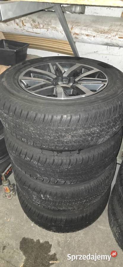 Toyota Hilux Land Cruiser felga opona Ząbki