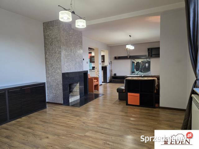 sprzedaży domu wolnostojącego Łazy 1862m2 gont sprzedam