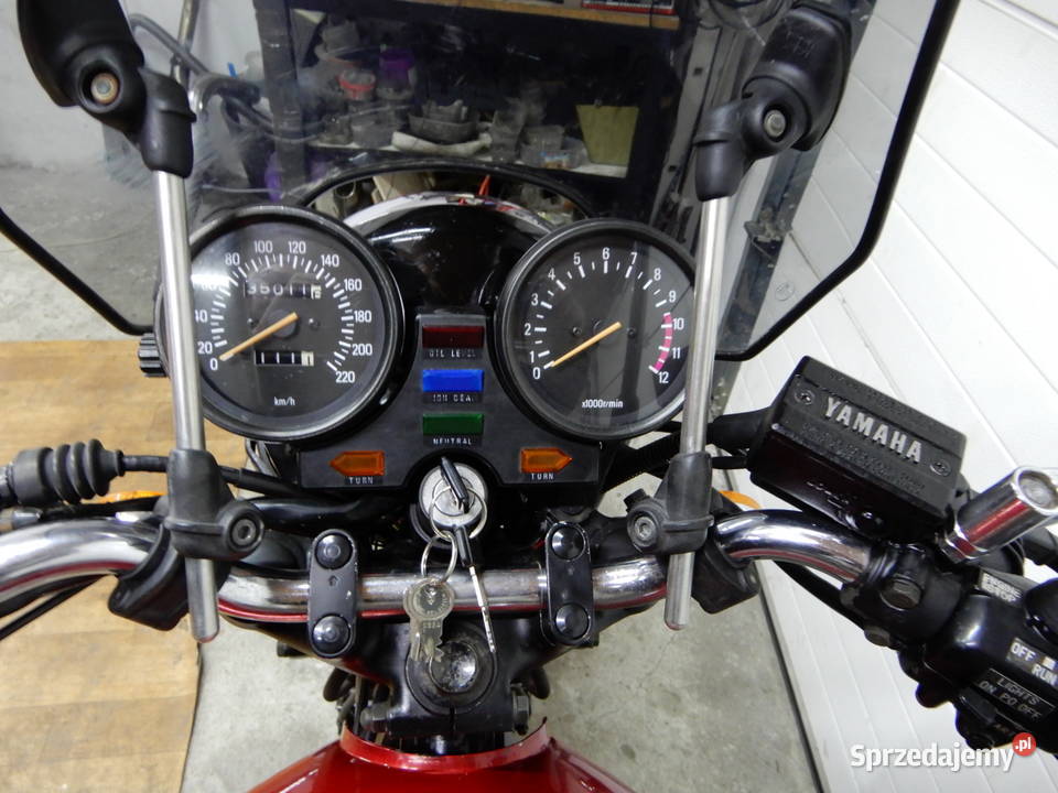 Yamaha XJ 650 Seca bezwypadkowyubrany