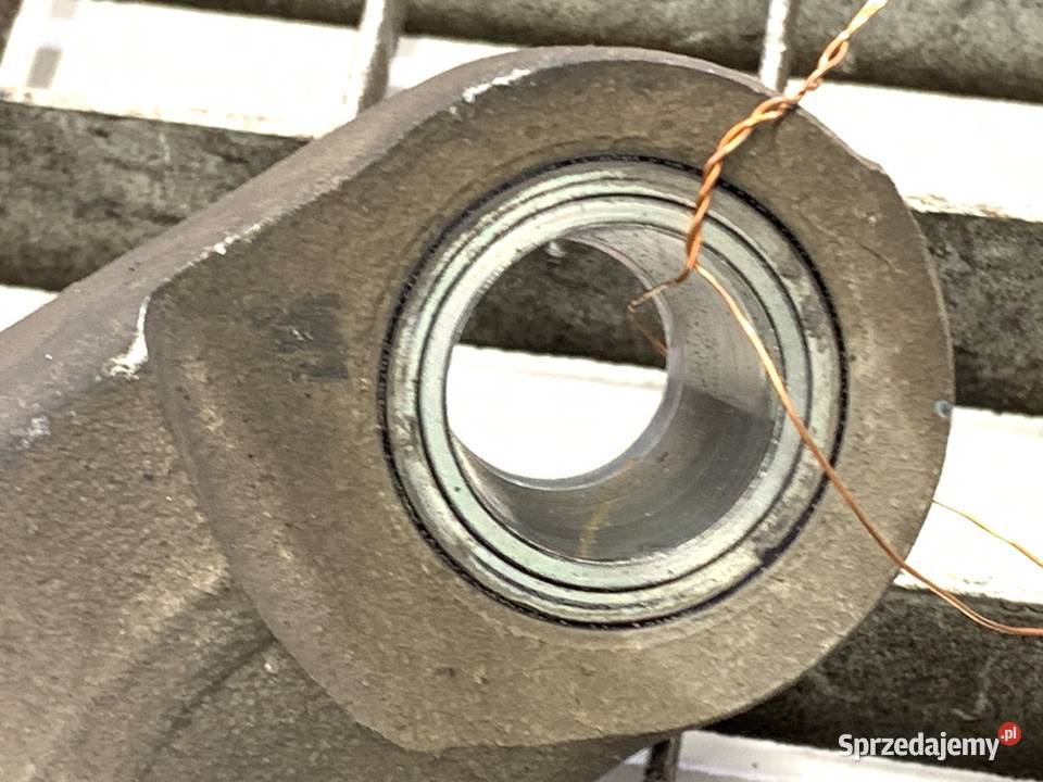 WAHACZ LEWY PRZÓD MERCEDES C218 Hatchback 1117 podkarpackie