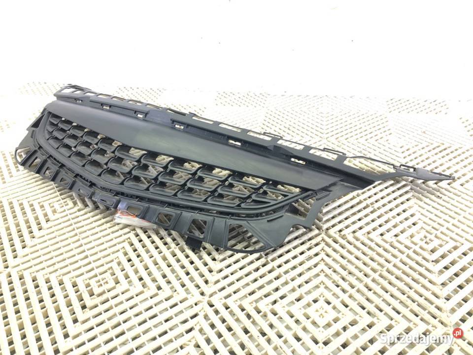 ATRAPA GRILL OPEL ASTRA J 1015 Kombi KRATA sprzedam