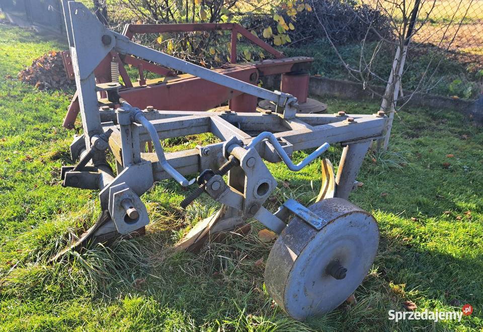 Pług 3 skibowy Pługi Maszyny uprawowe Miejsce Piastowe