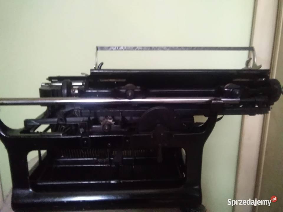 Stara maszyna do pisania z lat 30 tych Kraków