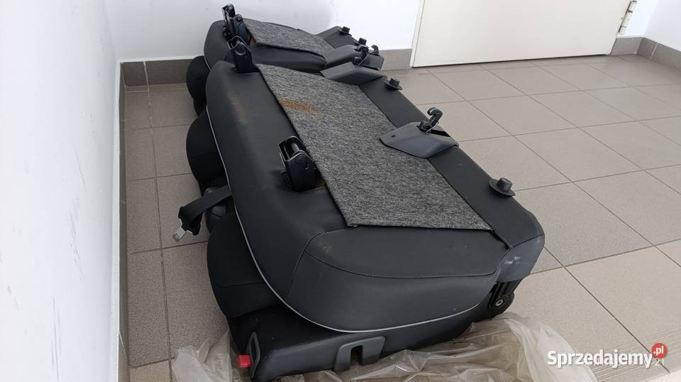 Siedzenia tylne kanapa Peugeot Partner Citroen