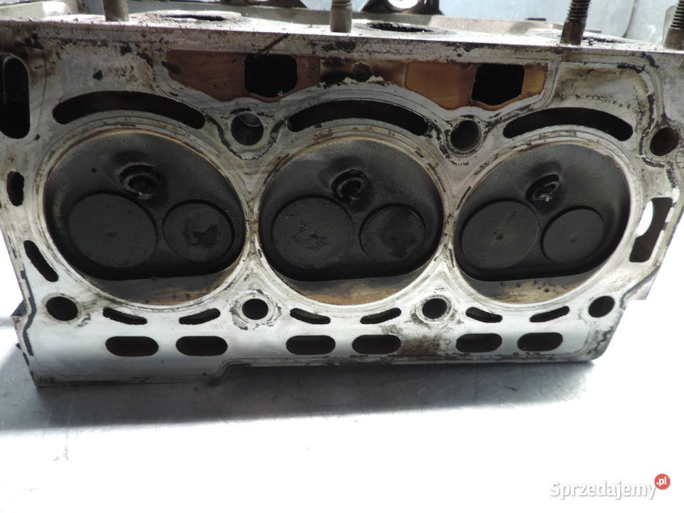GŁOWICA SILNIKA 03D103374F VW SKODA FABIA 1 12 osobowe Nowy Sącz sprzedam