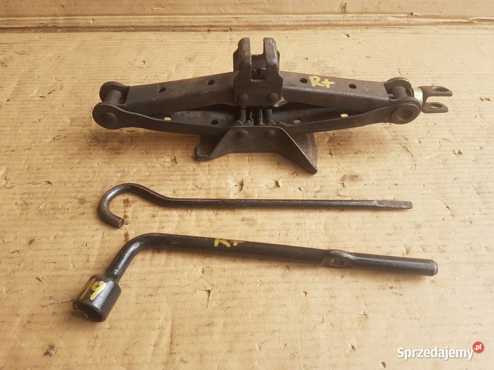 Suzuki Wagon R MM zestaw lewarek podnośnik klucz Legnica