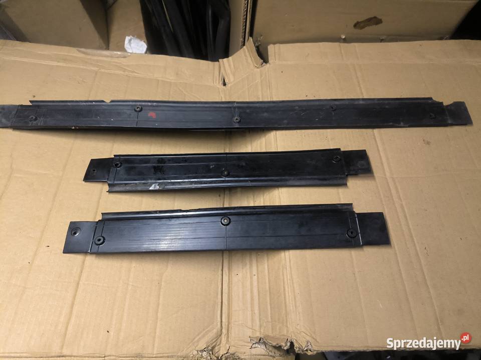 Fiat 125p listwy progowe wewnetrzne osobowe Części samochodowe Stalowa Wola