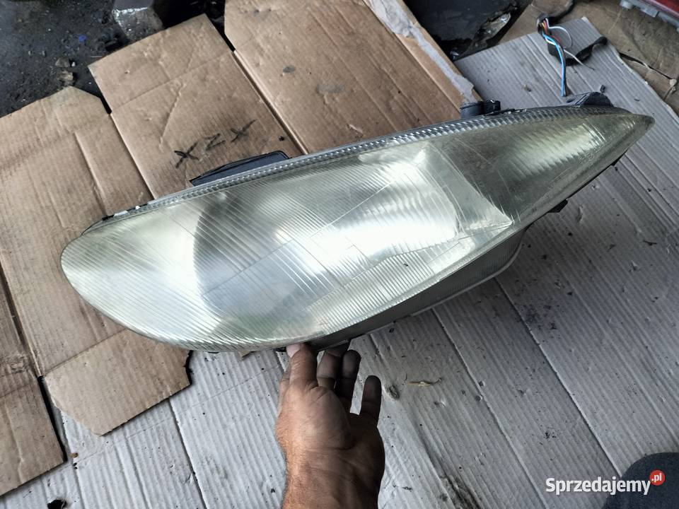 Lampa Prz D Przednia Prawa Reflektor Peugot Kamie Kolonia