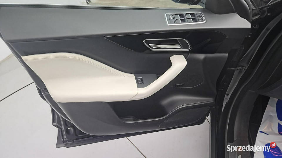 Jaguar FPACE 20 i4P AWD Prestige Z Polskiego Warszawa sprzedam
