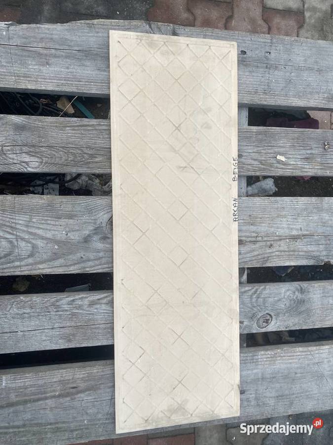 Glazura płytka ścienna arkan beige str 25x75 Płytki i fugi Reguły sprzedam