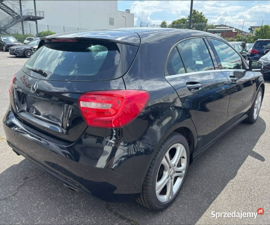 Mercedes A 180 Perfekcyjny bogata W176 2012 Rzeszów sprzedam