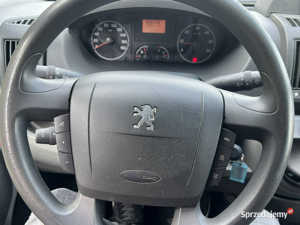 ambulansy Peugeot Boxer Peugeot Boxer Karetka 120KM Gostyń