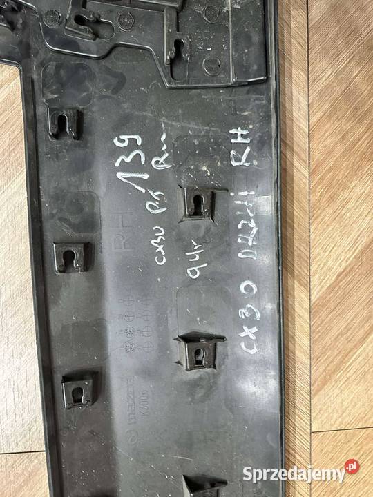 MAZDA CX30 Listwa Błotnik Prawy Przód RH Łódź