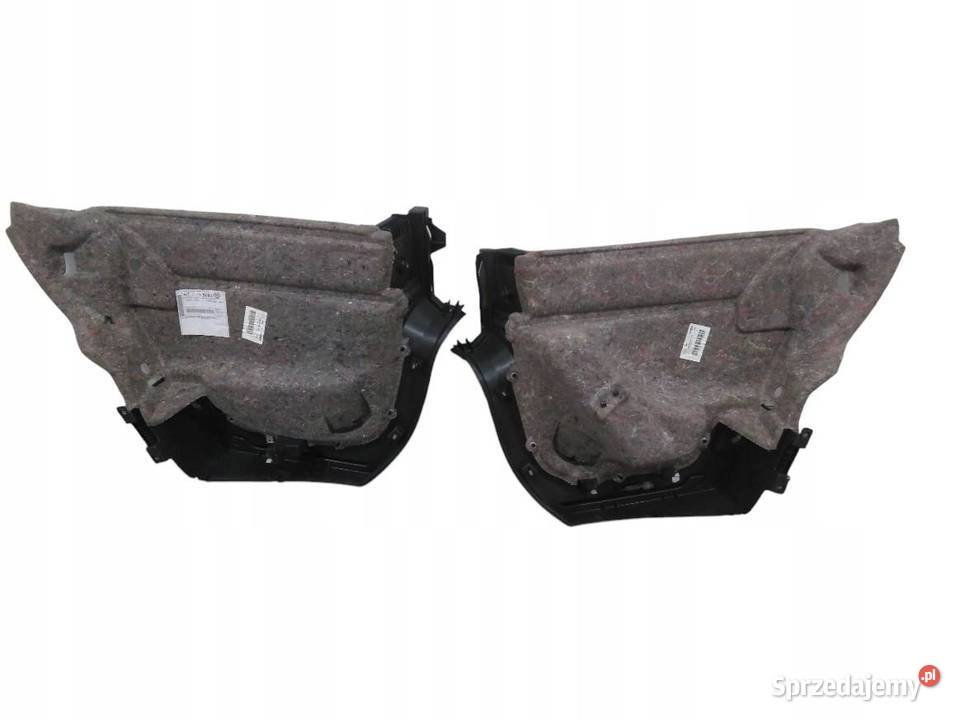 TAPICERKA BOCZEK BAGAŻNIKA LEWY PRAWY TYŁ Rok produkcji 2011
