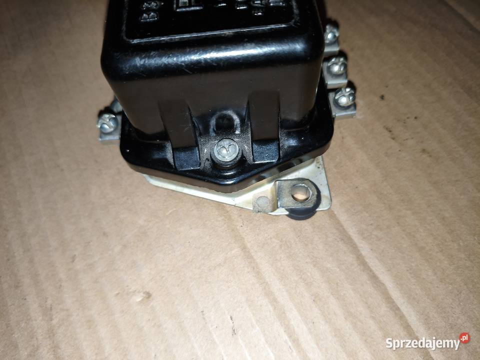 Oryginalny regulator napięcia PP 330 12v Dniepr Regulatory napięcia