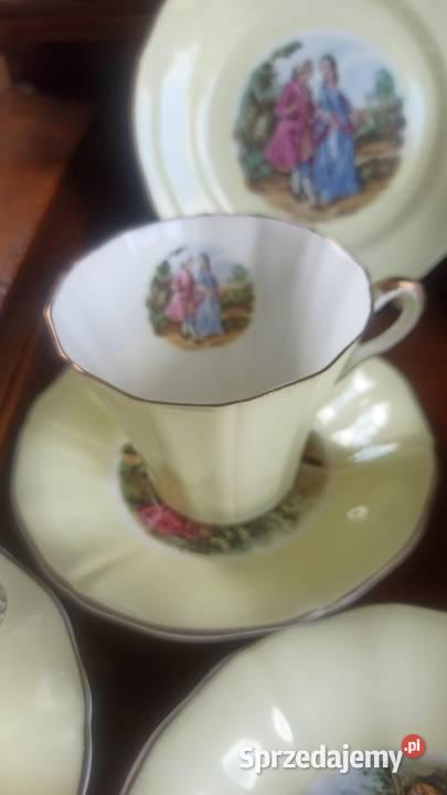 Filiżanka z talerzykiem deserowym
Imperial Made Gdańsk