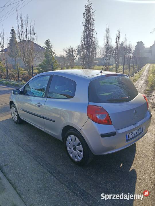 Renault Clio 3 Klimatyzja mały przebieg autoalarm Clio Bibice