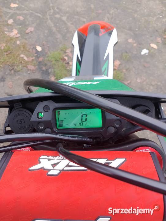 sprzedam zamienię crosa asix xt97 Krzemienna