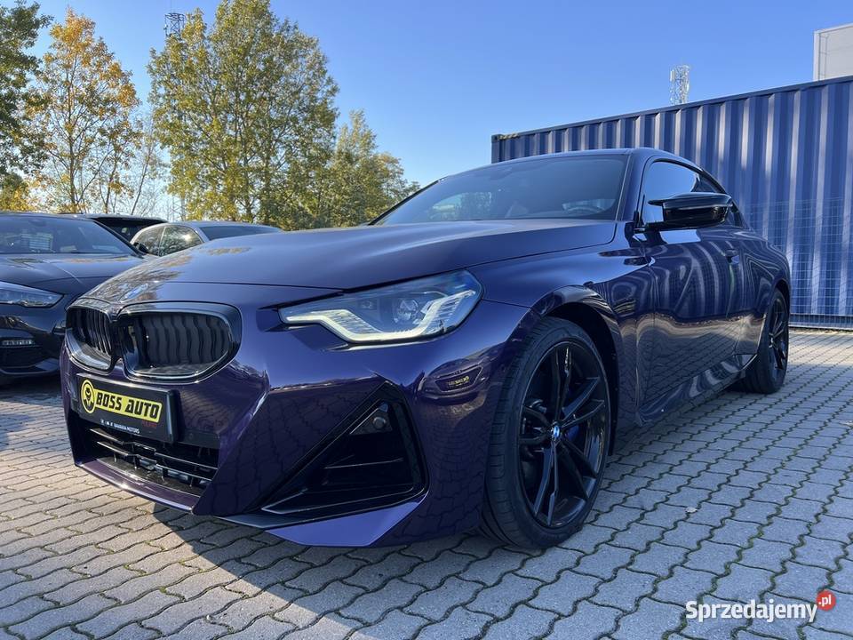 BMW 240i 2022 światła do jazdy dziennej