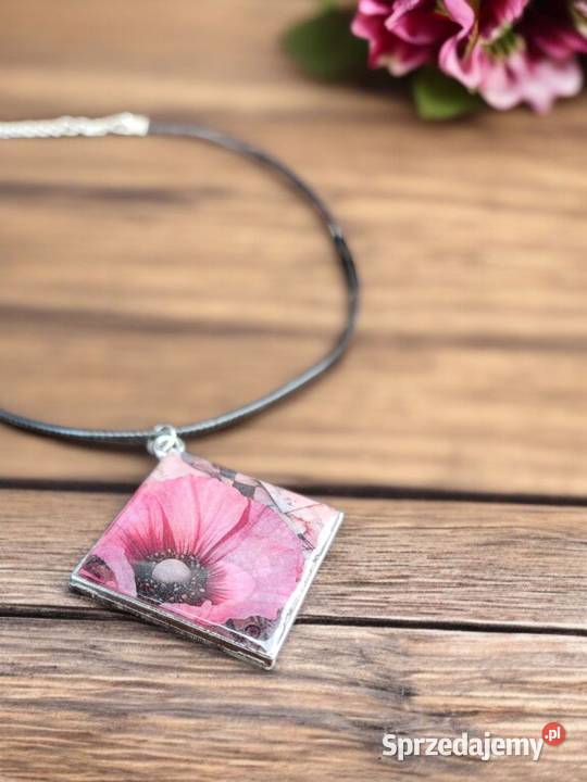 Ręcznie robiony naszyjnik z zawieszką z żywicy z Sanok sprzedam
