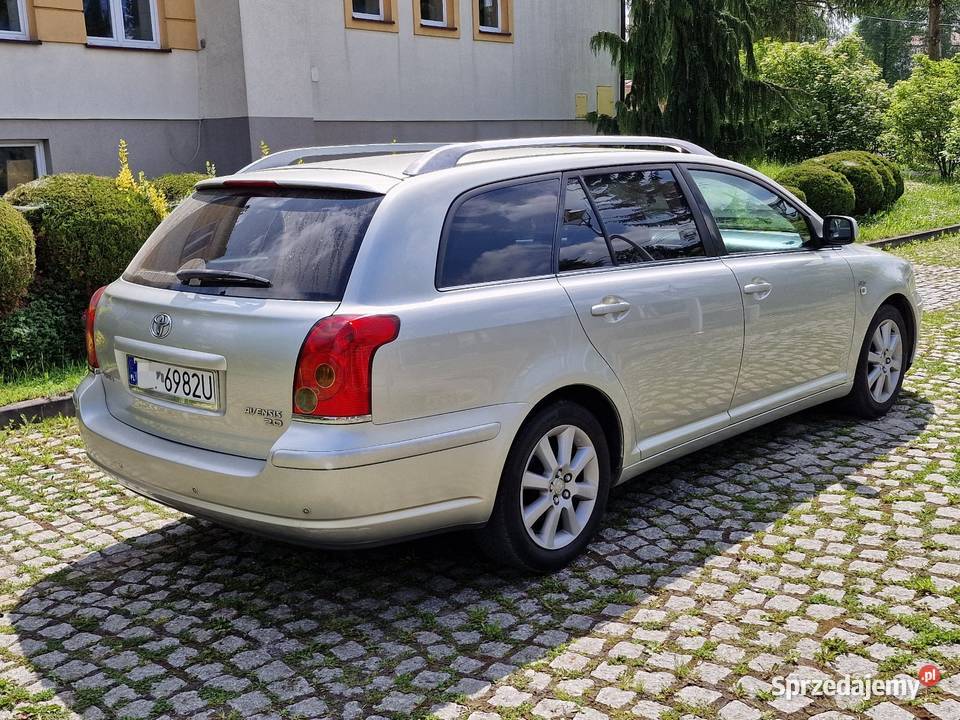 Toyota Avensis II 20 D4D Prestige Full Navi lakier metallic Ryglice