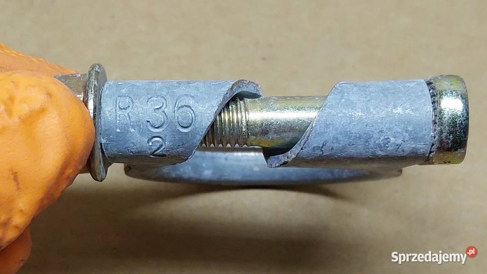 OBEJMA RURY WYDECHOWEJ R36 3336 MM Mielęcin