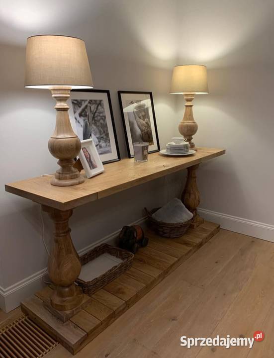 Lampa toczona z drewna dębowego