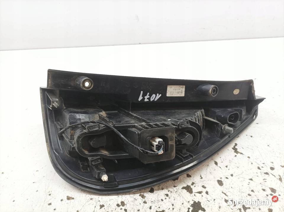 LAMPA TYŁ LEWA EU 265558940R Renault Scenic III Rok produkcji 2012