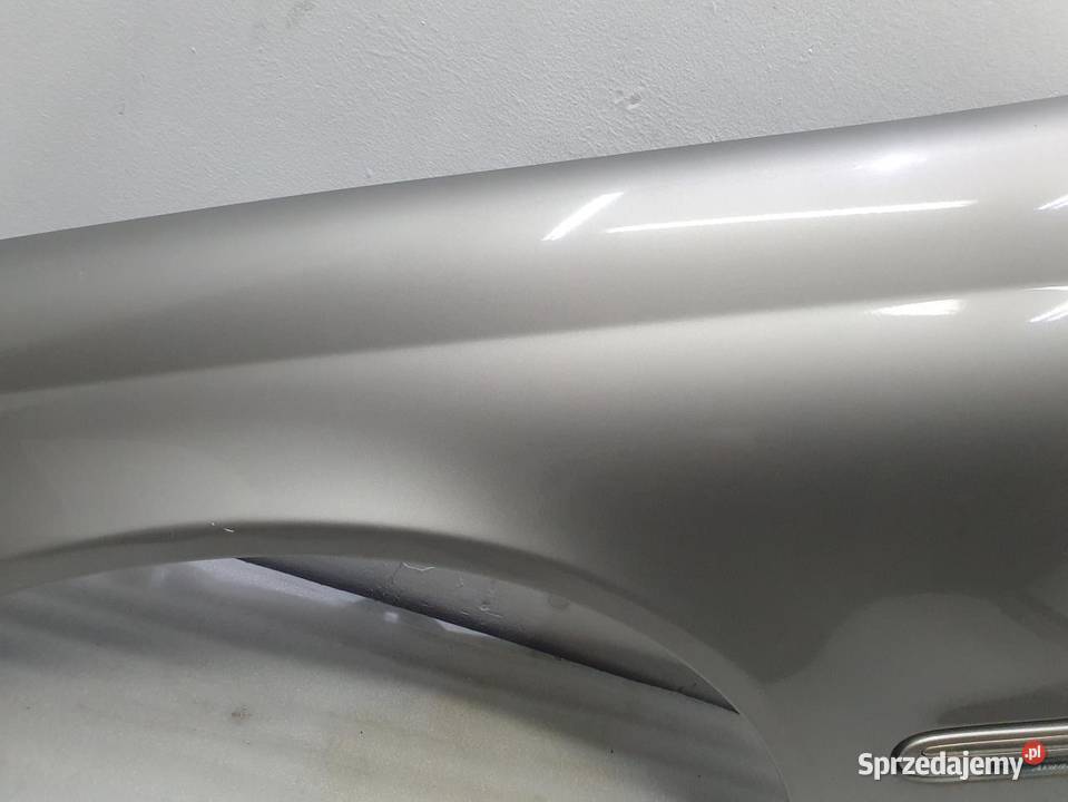 BŁOTNIK LEWY PRZÓD MERCEDES W211 EKLASA Błotniki