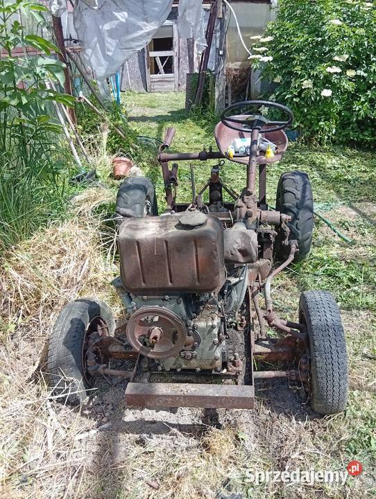 Traktor sam plus przyczepa Rzeszów sprzedam