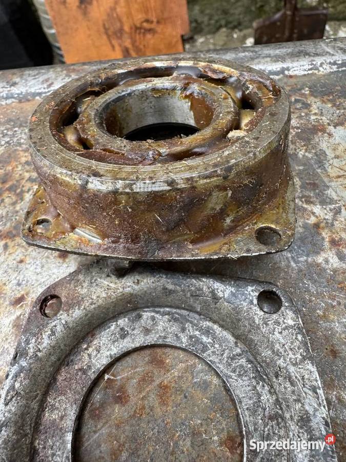 K750 M72 ORYGINALNA PRZEDNIA PODPORA WAŁU Nowa Przemyśl