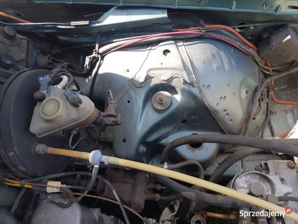 MERCEDES W 123 240 D Opole
