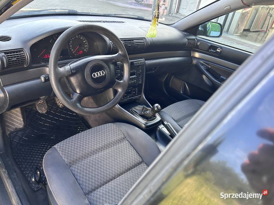 Audi a4b5 2000 19 tdi 115 Nowy rozrząd Rok produkcji 2000 dolnośląskie