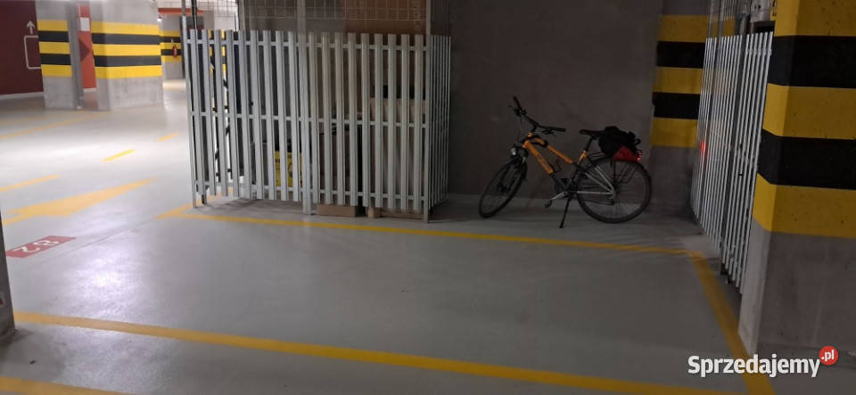 Wynajmę miejsce postojowe w garażu na samochód i Warszawa