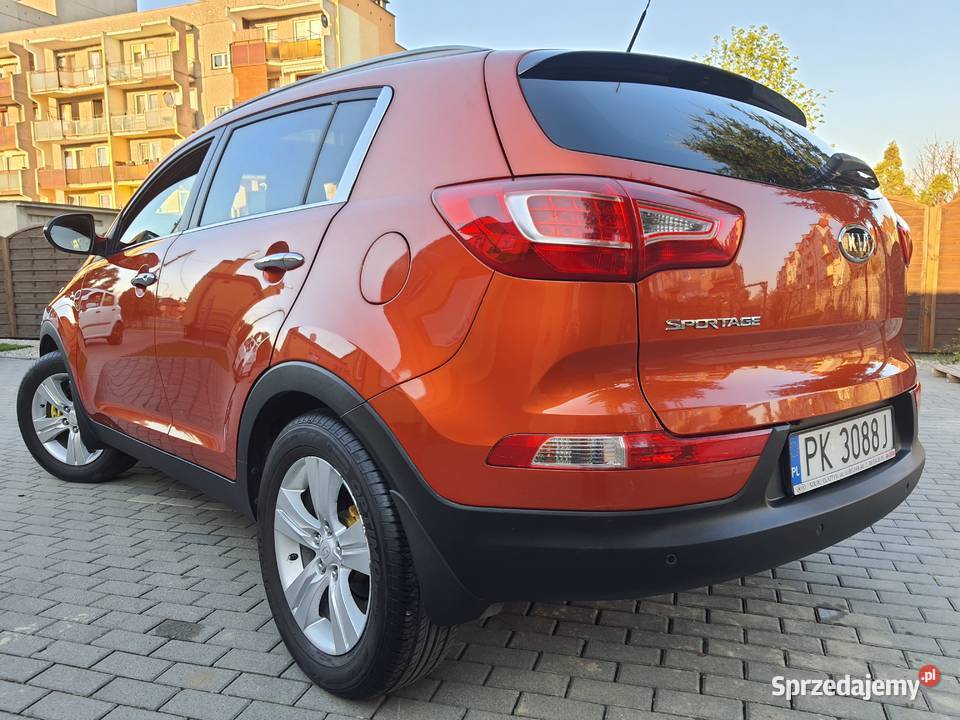 ŚLICZNA KIA SPORTAGE SALON BENZYNKA 110 BOGATA