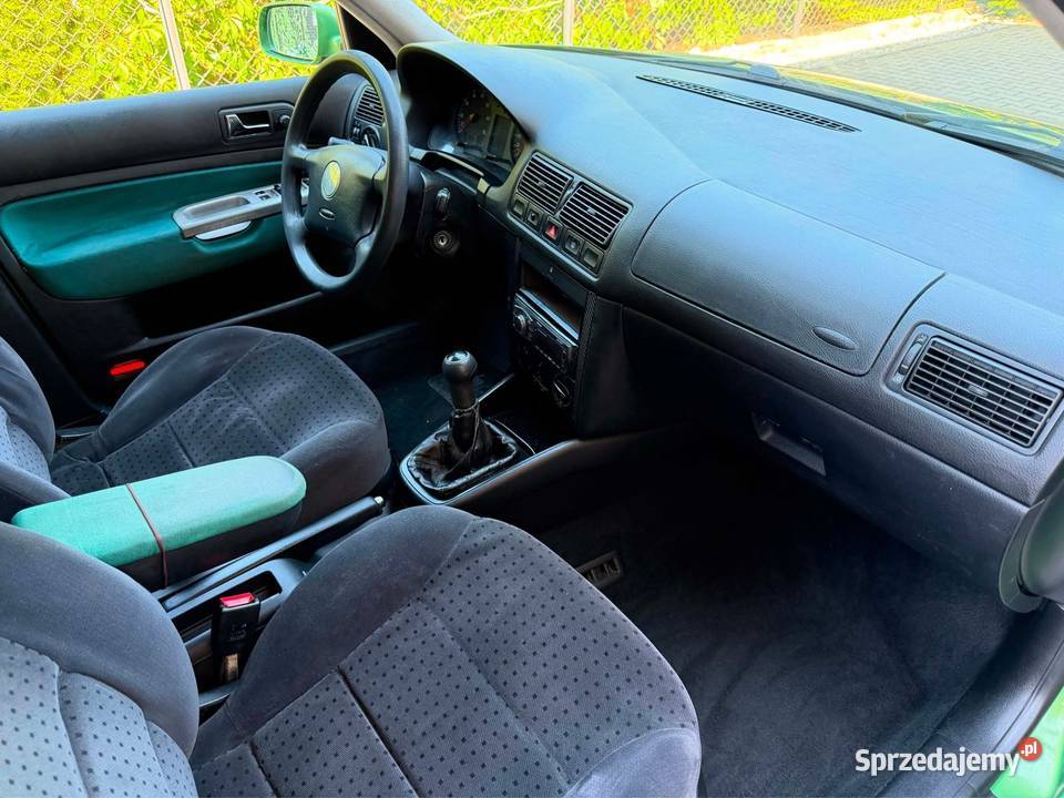 Golf IV 16 benzyna Warszawa sprzedam