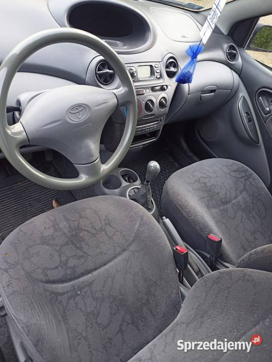 Toyota Yaris 13 86 benzyna klimatyzacja Boguchwała sprzedam