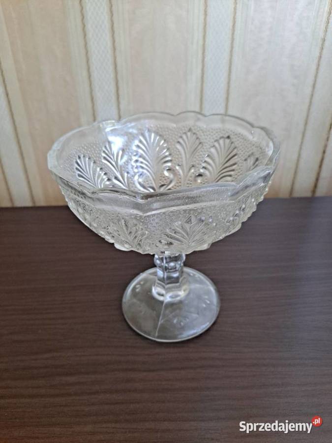 Cukiernica kryształowa na nóżce Porcelana i szkło Dąbrowa Górnicza sprzedam