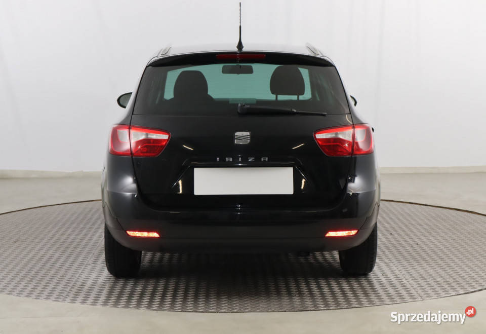 Seat Ibiza 12 TSI wielofunkcyjna kierownica