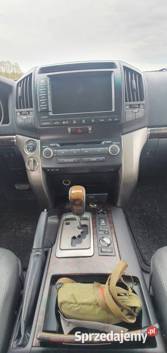 LC J200V8 45 Zielona Góra