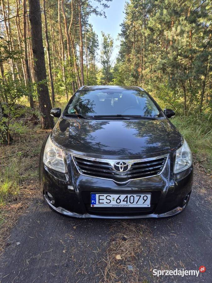 Toyota Avensis 18 benzyna 147 161 przebiegu Nowy Avensis łódzkie